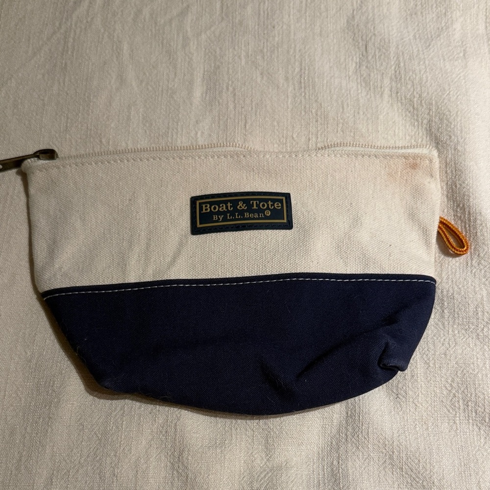 L.L. Bean Boat & Tote Two-Tone Canvas Toiletry Pouch — Navy and Cream